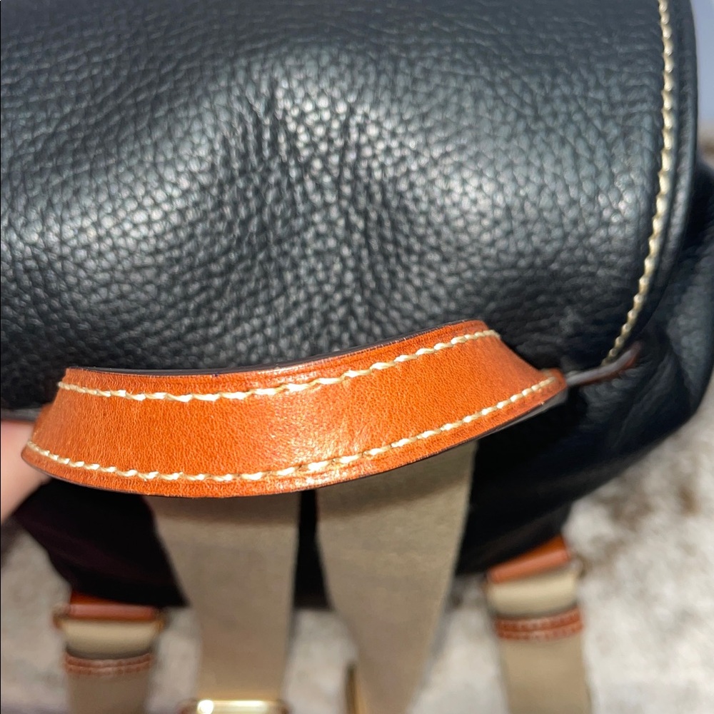 Dooney & Bourke ‘Murphy’ Medium Backpack - Picture 3 of 15